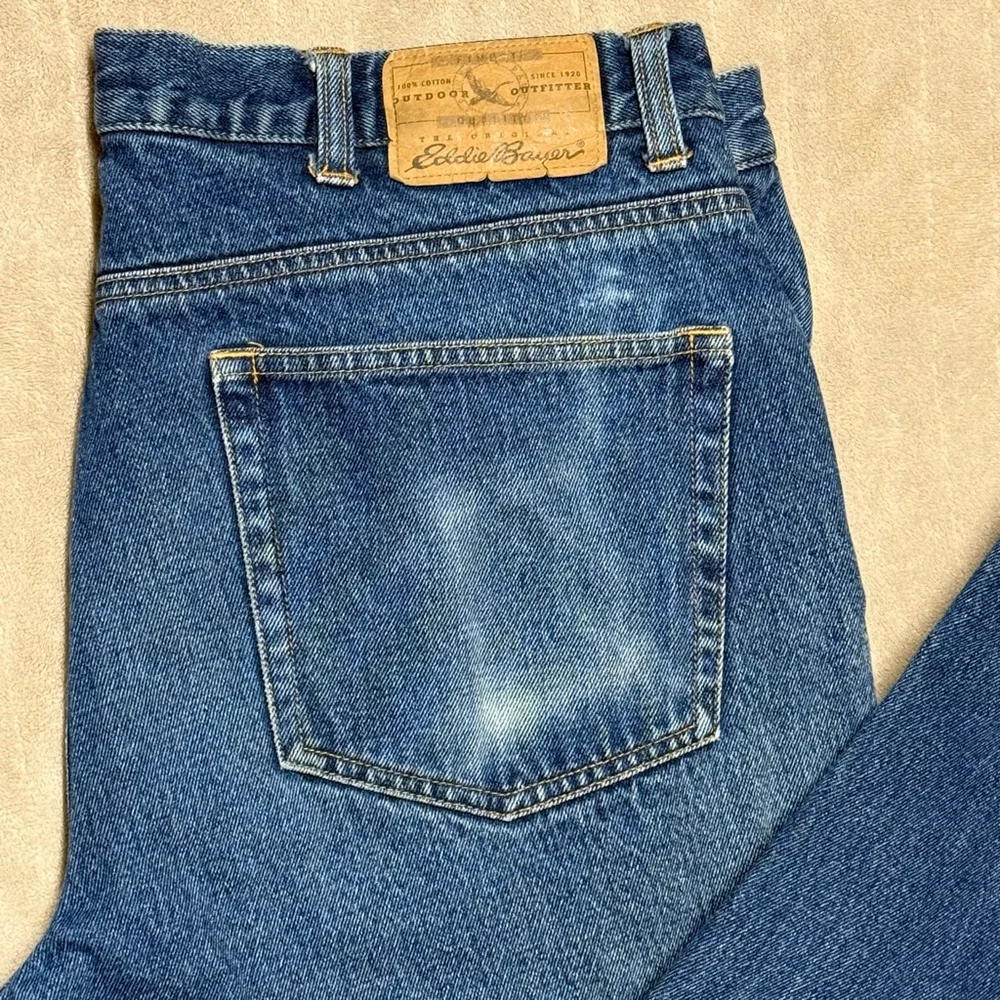 Men's Eddie Bauer Straight Jeans 38x32 Blue with Red Plaid Lining